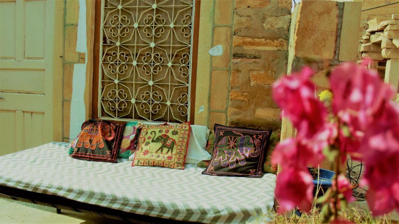 Hostel Marigold Home Stay Jaisalmer Ngoại thất bức ảnh