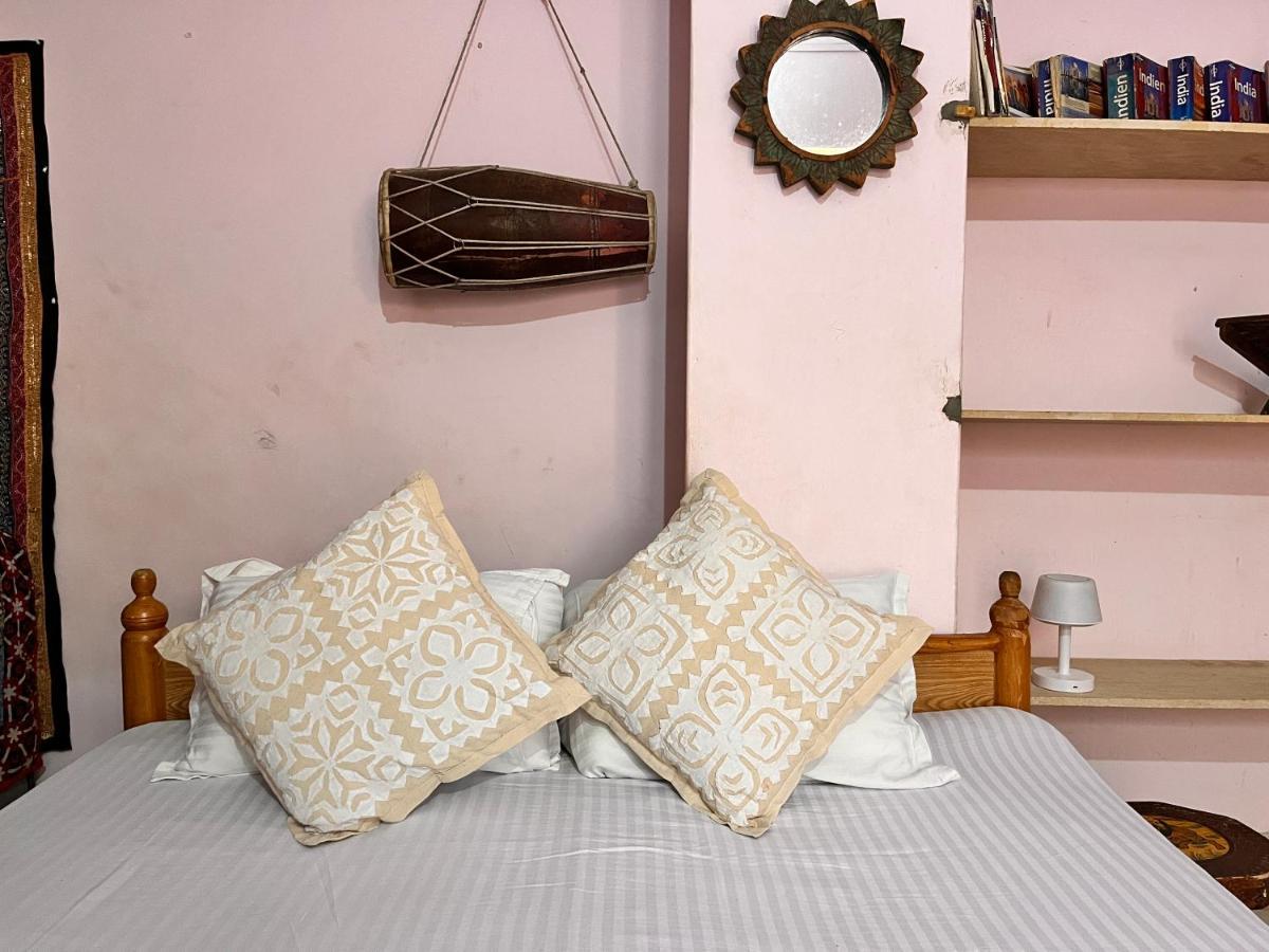 Hostel Marigold Home Stay Jaisalmer Ngoại thất bức ảnh