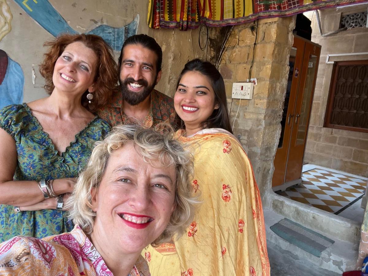 Hostel Marigold Home Stay Jaisalmer Ngoại thất bức ảnh