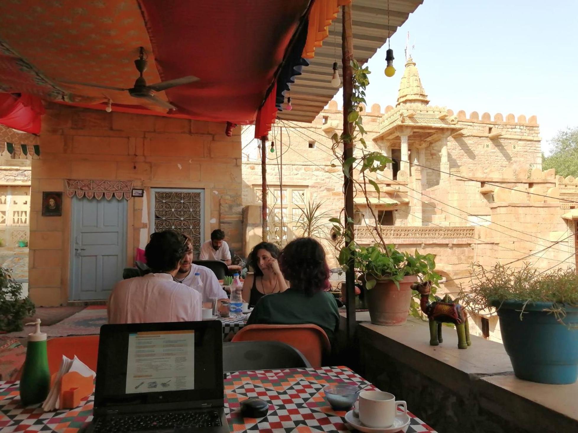 Hostel Marigold Home Stay Jaisalmer Ngoại thất bức ảnh