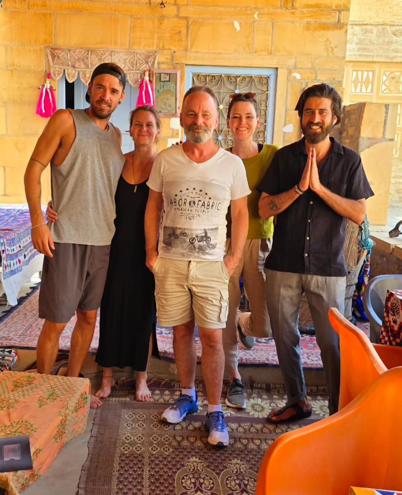 Hostel Marigold Home Stay Jaisalmer Ngoại thất bức ảnh